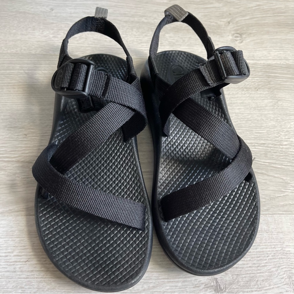 Chaco Black Strappy Sandals. Size 4